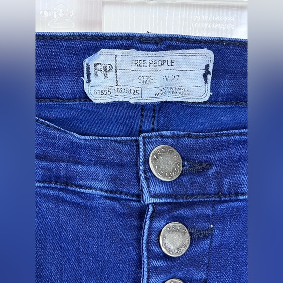 Free People Skinny Jeans w/ Distress, Dark Blue, Size 27 - Picture 4 of 7